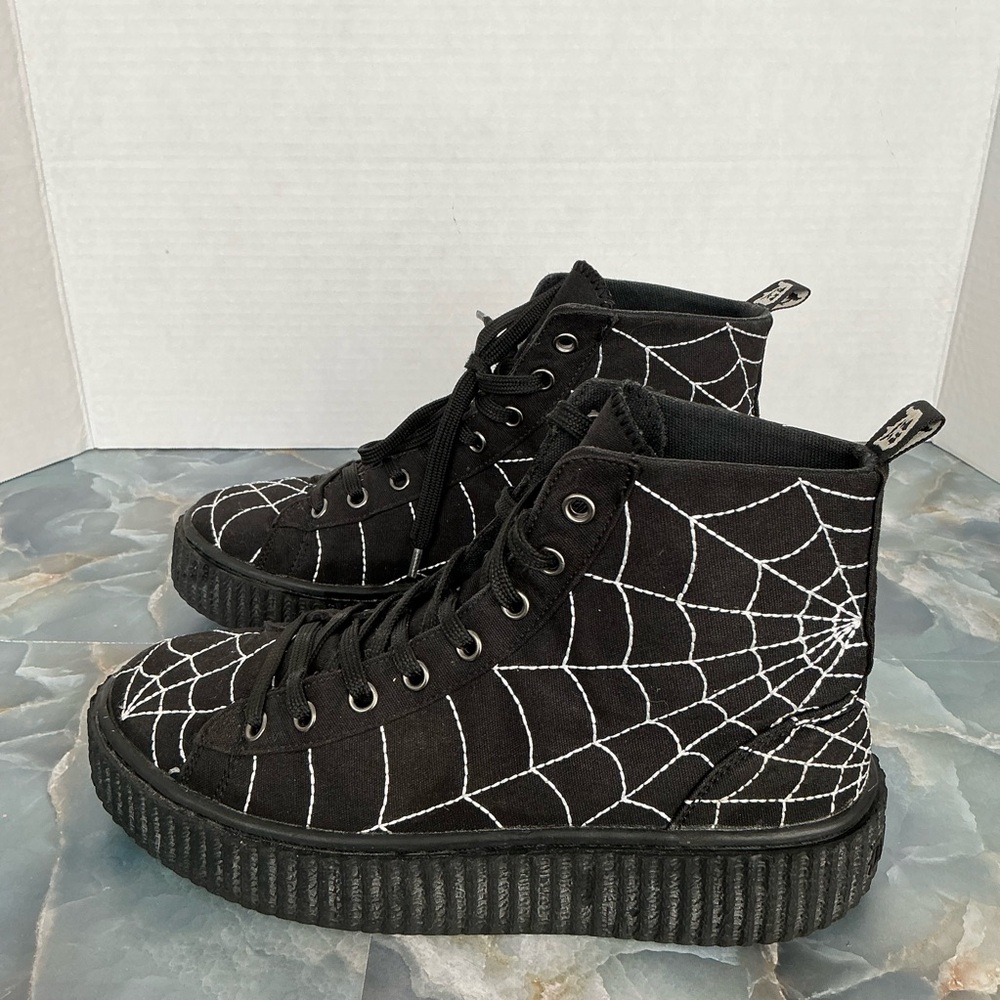 Demonia Arachnophobia Creeper Sneakers - Picture 5 of 7